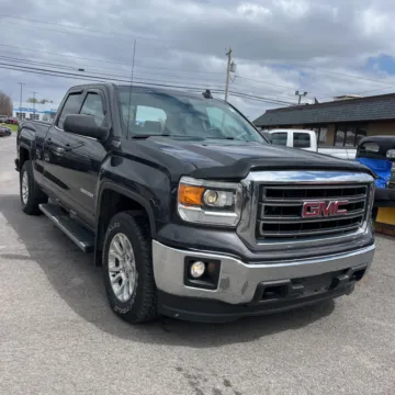 Black 2015 GMC SIERRA 1500 SLE for sale in Camby, IN