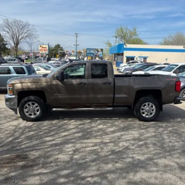 Photos of 2015 CHEVROLET SILVERADO 2500 HEAVY DUTY LT for sale in Camby, IN at Mr. Care Auto