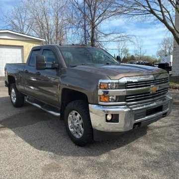 More photos of 2015 CHEVROLET SILVERADO 2500 HEAVY DUTY LT at Mr. Care Auto, IN
