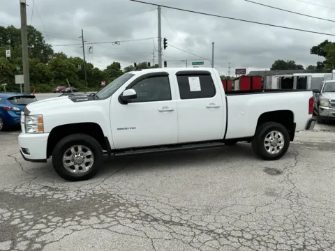 More photos of 2012 CHEVROLET SILVERADO 2500 HEAVY DUTY LTZ at Mr. Care Auto, IN