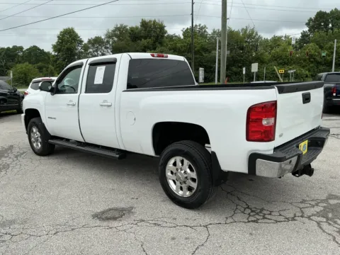 More photos of 2012 CHEVROLET SILVERADO 2500 HEAVY DUTY LTZ at Mr. Care Auto, IN