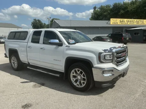 White 2016 GMC SIERRA 1500 SLT for sale in Camby, IN
