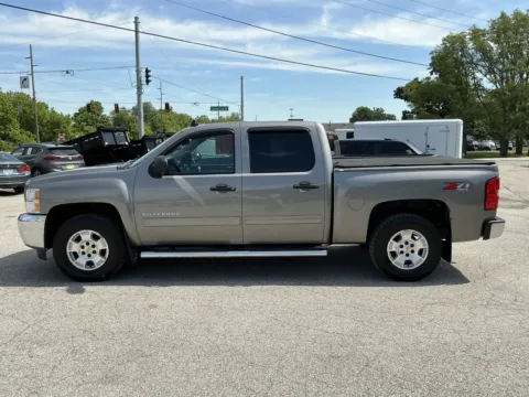 More photos of 2012 CHEVROLET SILVERADO 1500 LT at Mr. Care Auto, IN