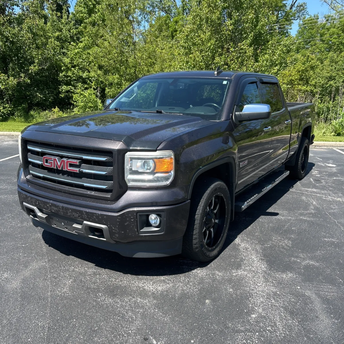 2015 GMC Sierra 4WD Crew Cab SLT SWB's photo