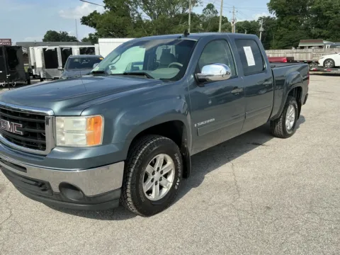 More photos of 2009 GMC SIERRA 1500 SLE at Mr. Care Auto, IN