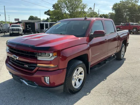 Red 2018 CHEVROLET SILVERADO 1500 LT Z71 for sale in Camby, IN