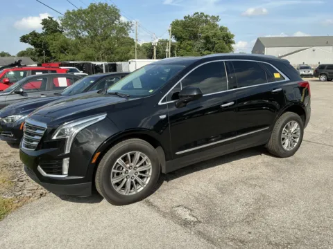 Black 2017 CADILLAC XT5 LUXURY for sale in Camby, IN