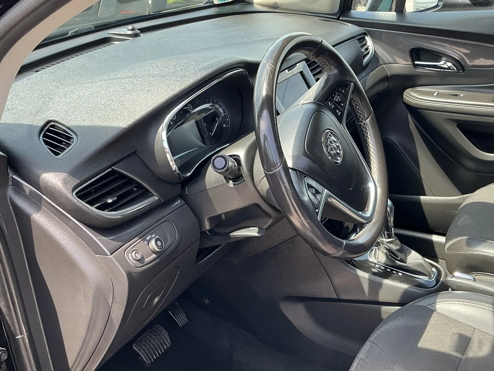 2022 Buick Encore Preferred - Photo 33