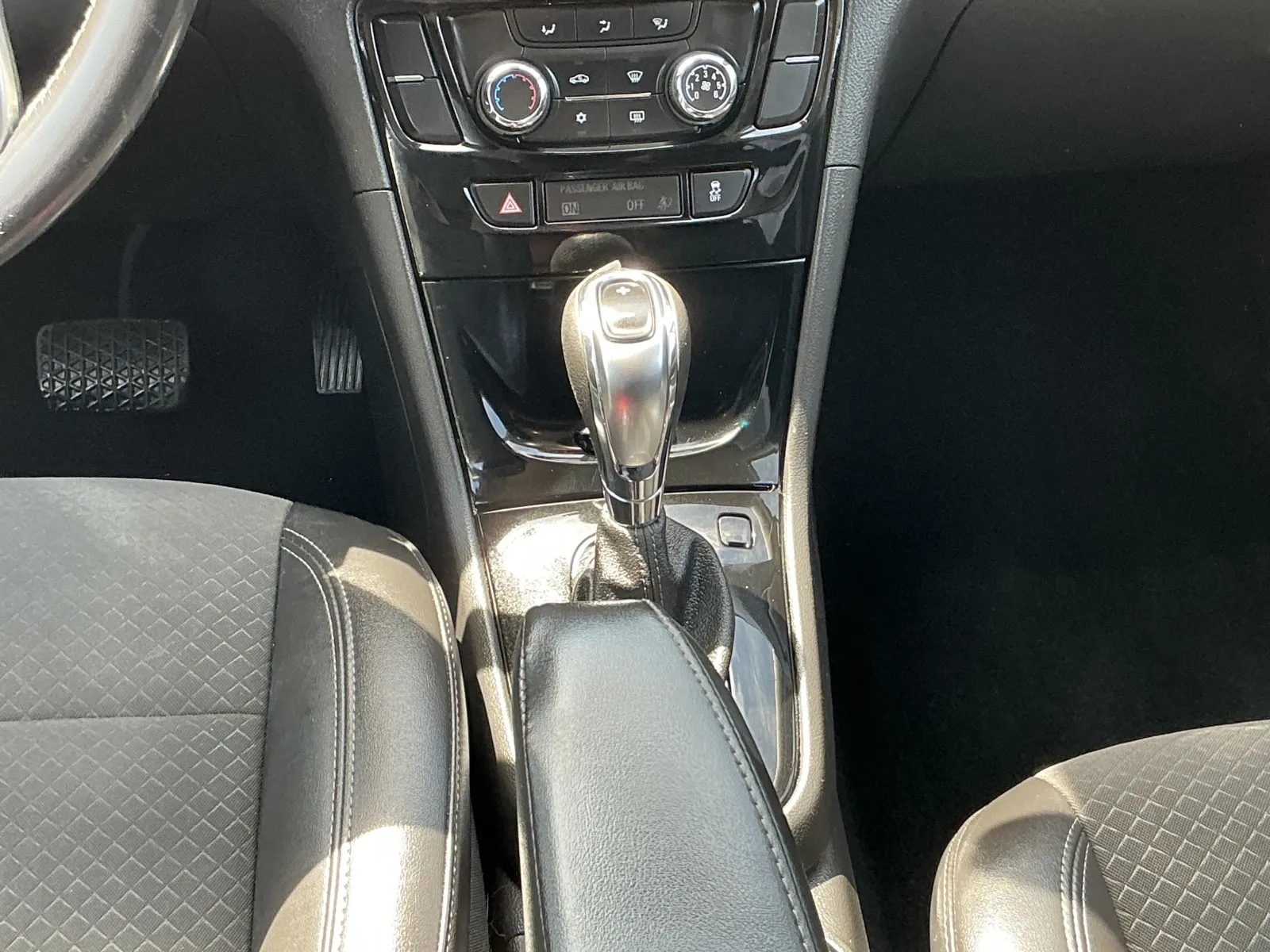 2022 Buick Encore Preferred - Photo 49