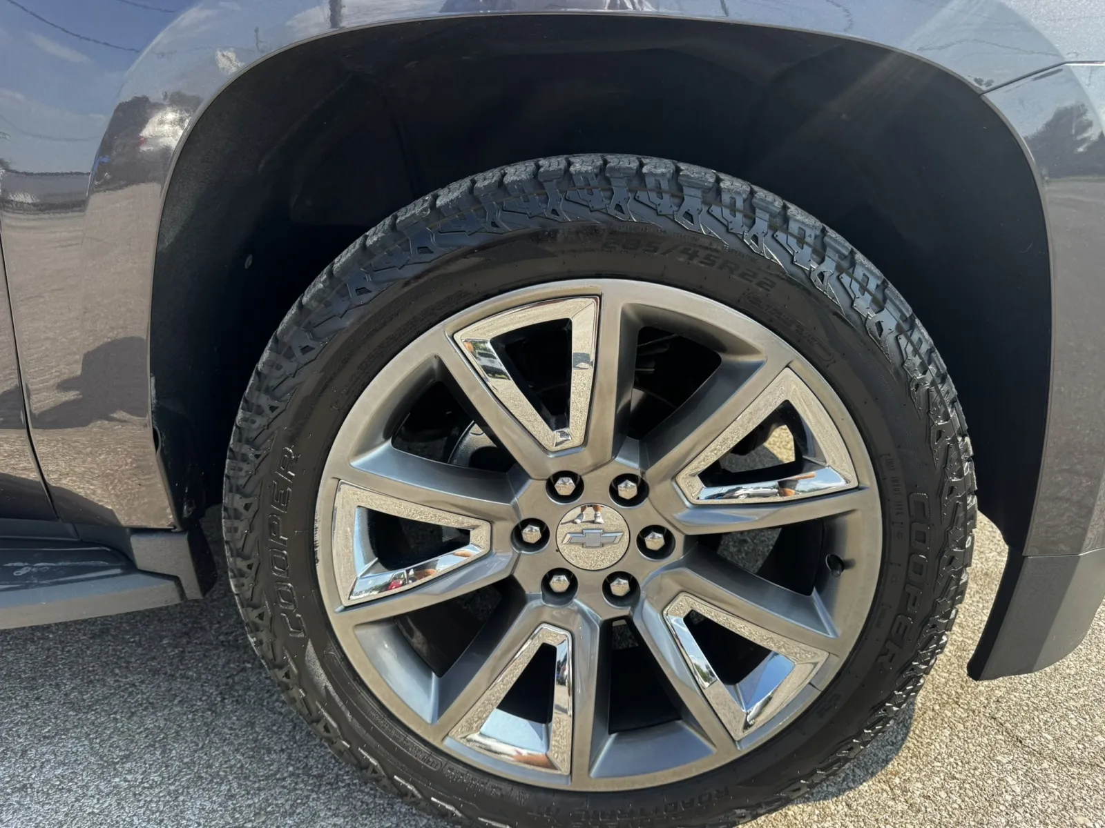 2018 Chevrolet Tahoe LT - Photo 10