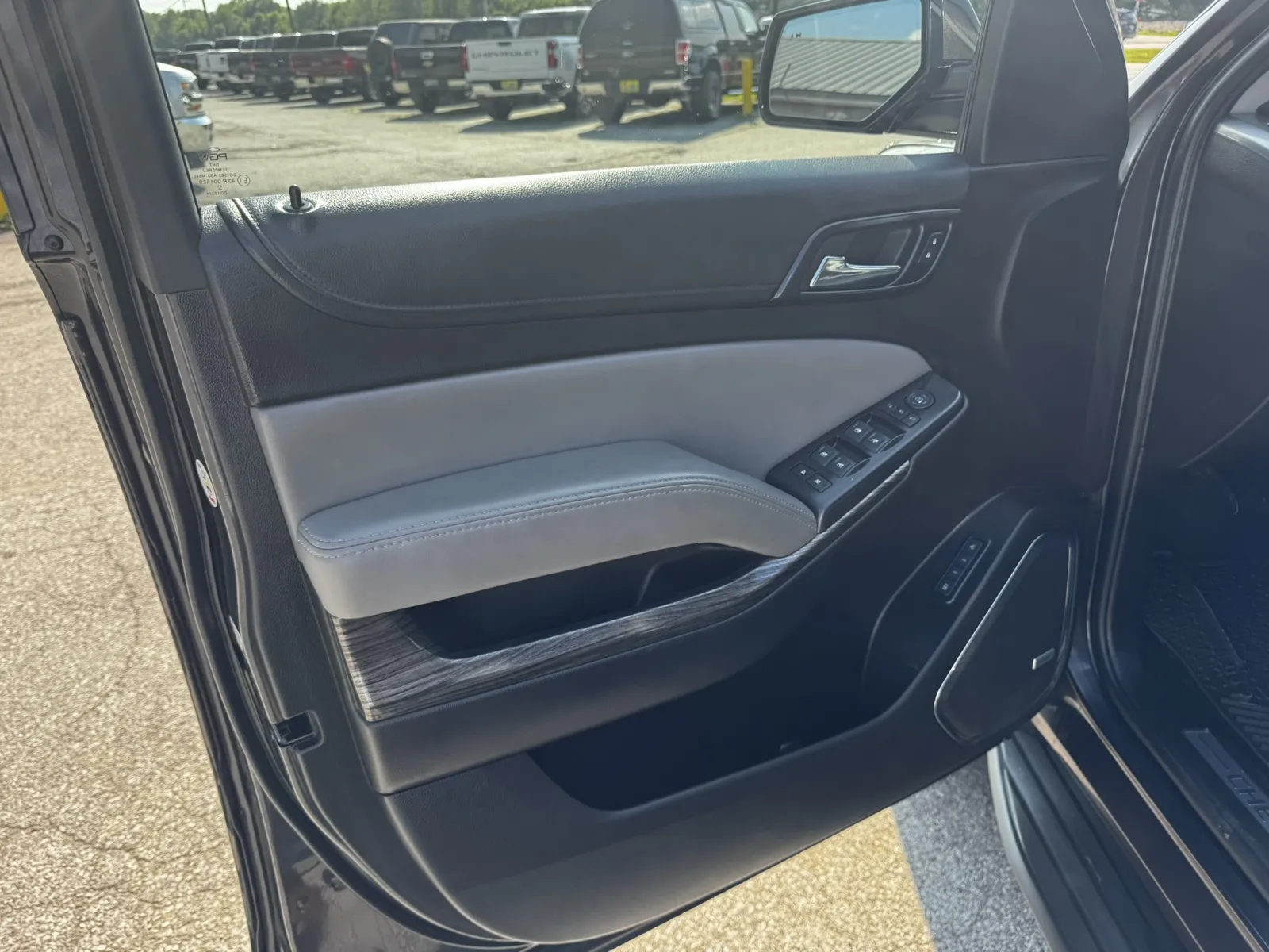2018 Chevrolet Tahoe LT - Photo 15