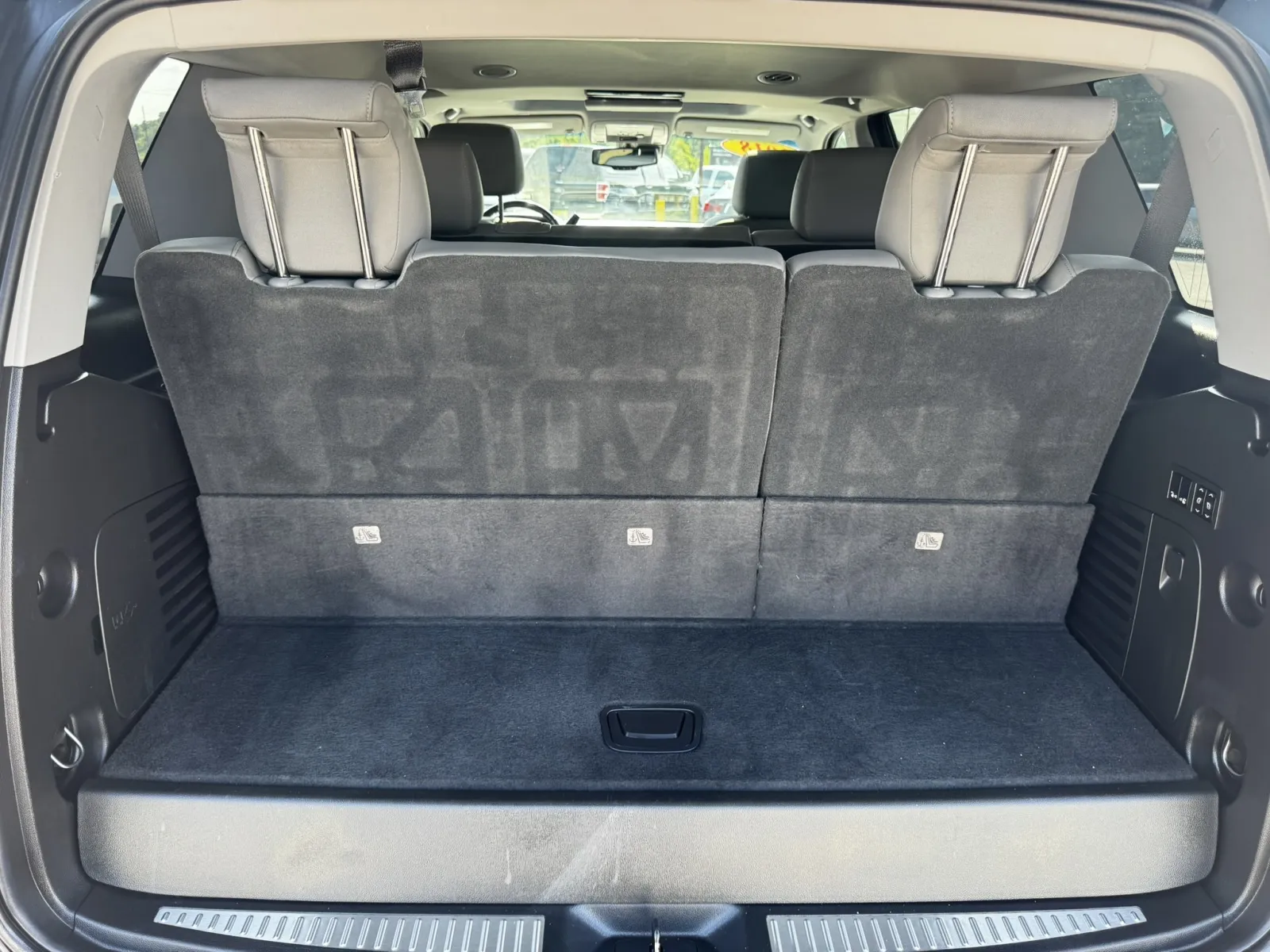2018 Chevrolet Tahoe LT - Photo 38