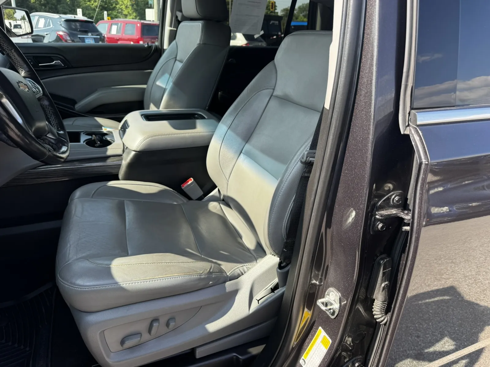 2018 Chevrolet Tahoe LT - Photo 17