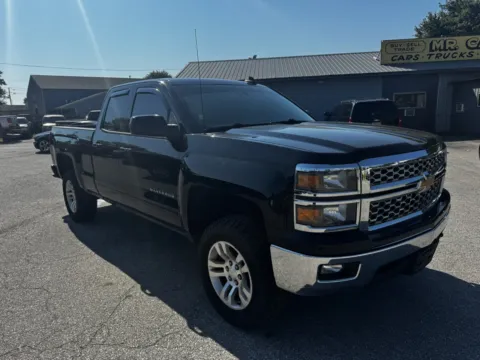 Black 2015 CHEVROLET SILVERADO 1500 LT for sale in Camby, IN