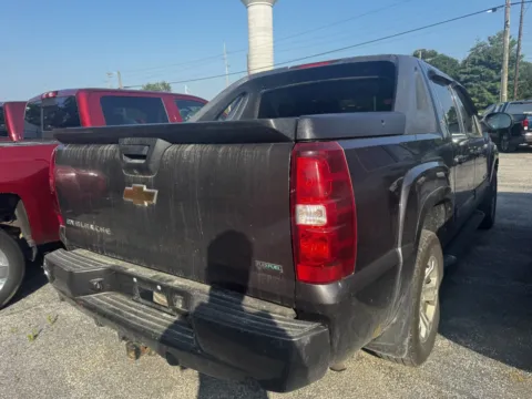 More photos of 2010 CHEVROLET AVALANCHE LT at Mr. Care Auto, IN
