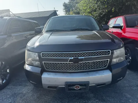 Photos of 2010 CHEVROLET AVALANCHE LT for sale in Camby, IN at Mr. Care Auto