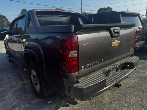 More photos of 2010 CHEVROLET AVALANCHE LT at Mr. Care Auto, IN