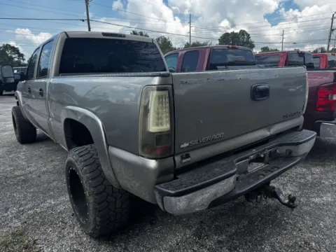 More photos of 2003 CHEVROLET SILVERADO 2500 HEAVY DUTY at Mr. Care Auto, IN