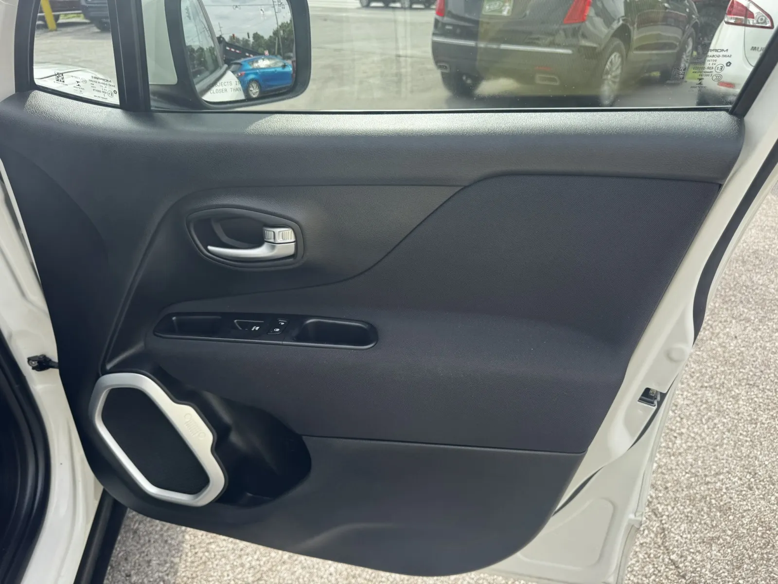 2021 Jeep Renegade Latitude - Photo 36