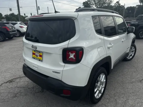 More photos of 2021 JEEP RENEGADE LATITUDE at Mr. Care Auto, IN