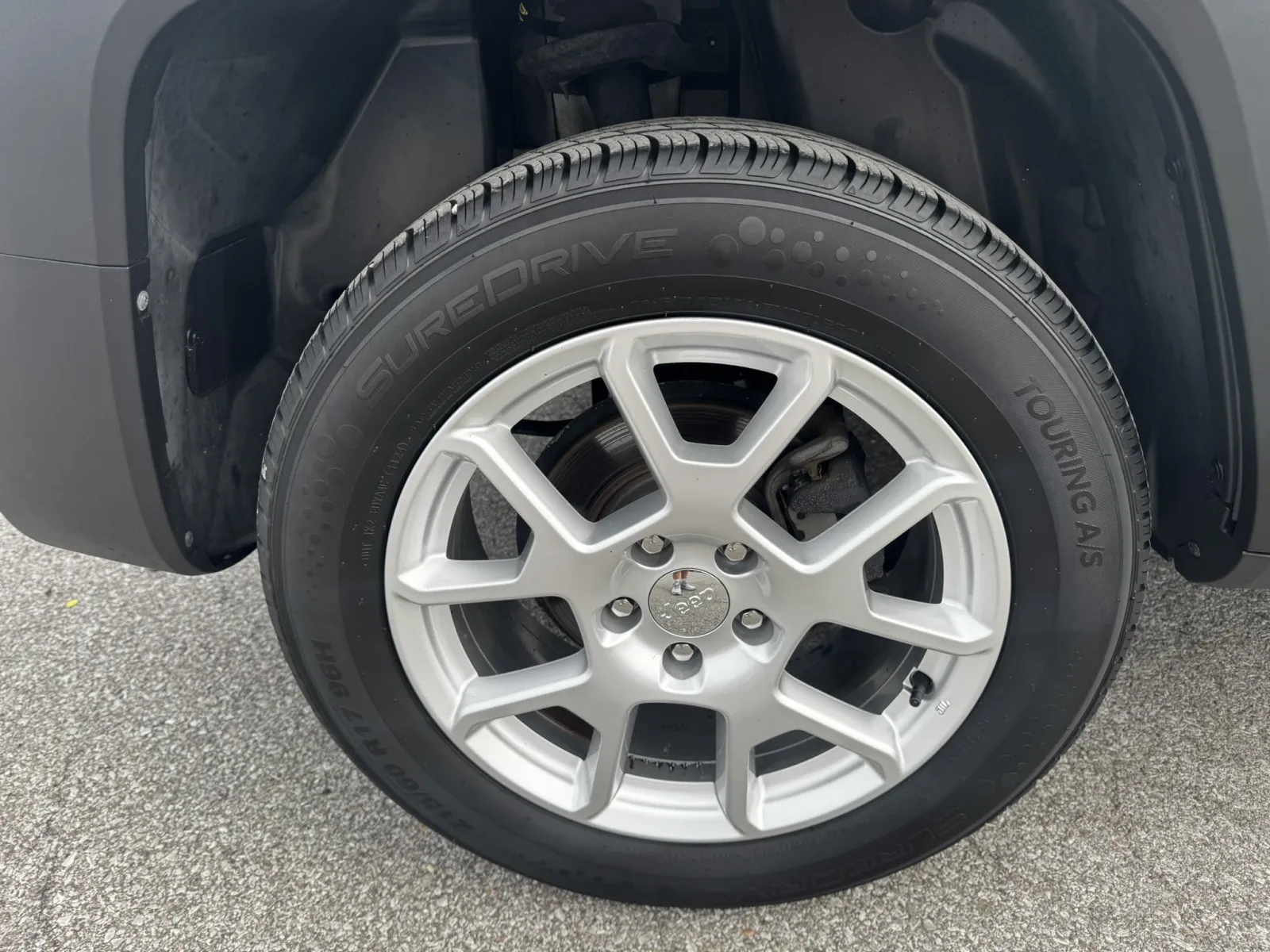 2021 Jeep Renegade Latitude - Photo 12