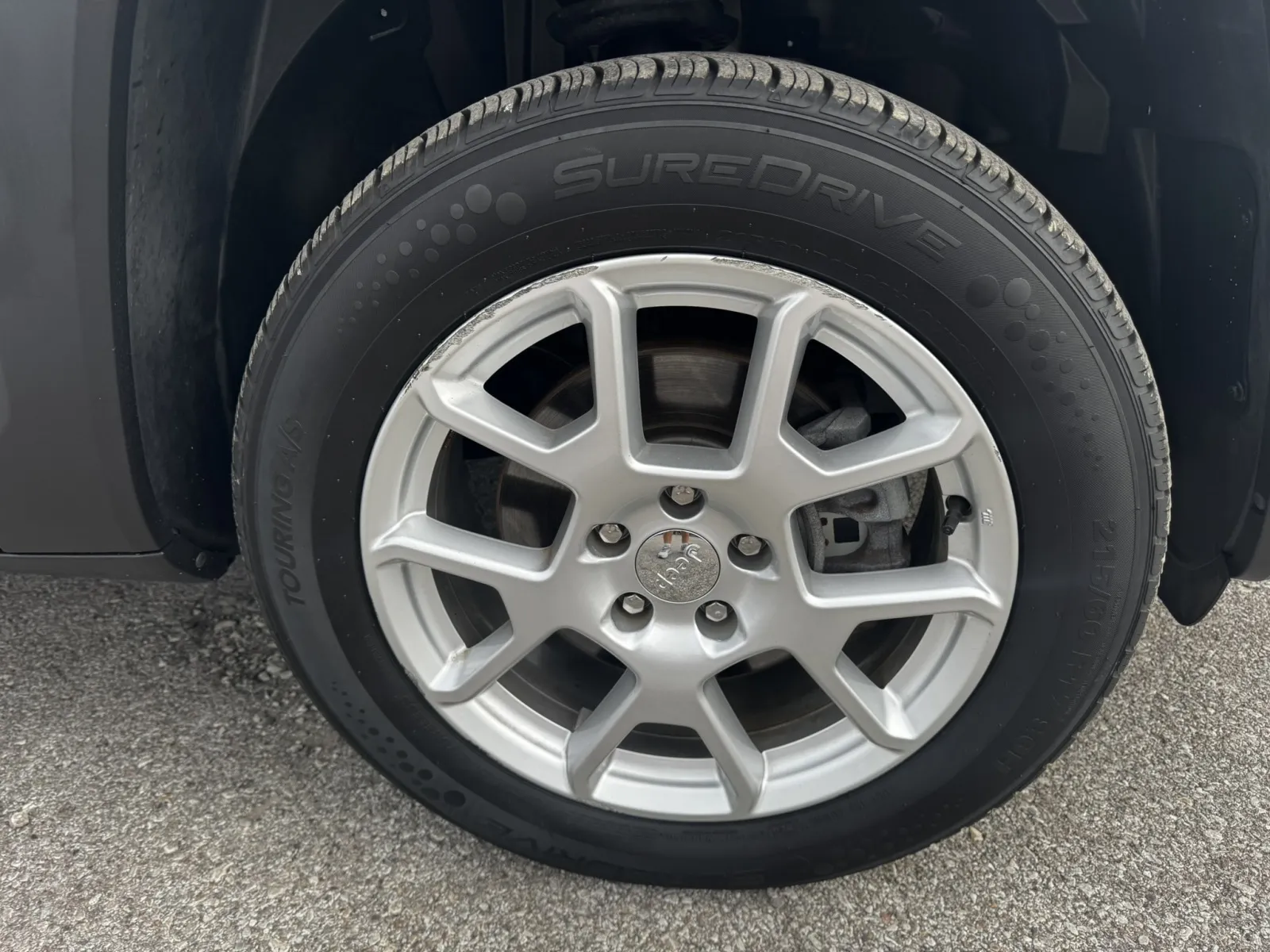 2021 Jeep Renegade Latitude - Photo 13