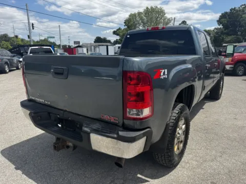 More photos of 2014 GMC SIERRA 2500 SLE at Mr. Care Auto, IN