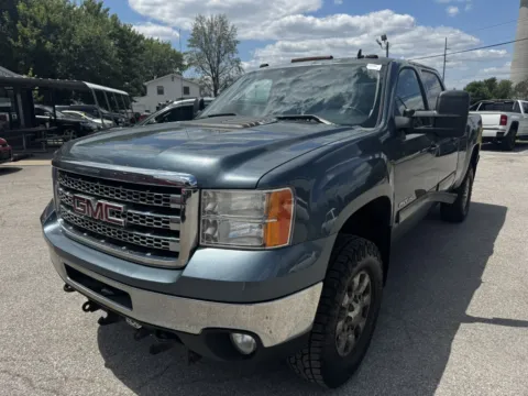 Another view of 2014 GMC SIERRA 2500 SLE for sale in Camby, IN at Mr. Care Auto