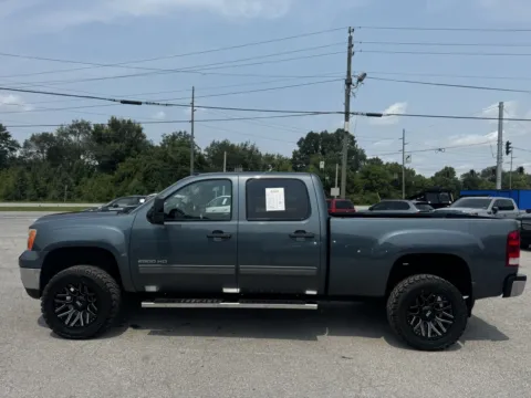 More photos of 2014 GMC SIERRA 2500 SLE at Mr. Care Auto, IN