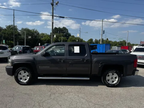 More photos of 2011 CHEVROLET SILVERADO 1500 LT at Mr. Care Auto, IN