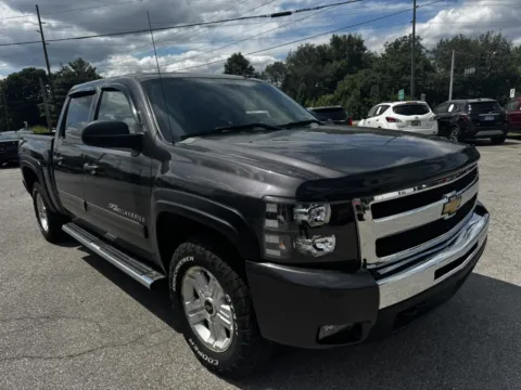 Gray 2011 CHEVROLET SILVERADO 1500 LT for sale in Camby, IN