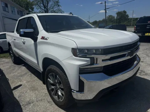 White 2020 CHEVROLET SILVERADO 1500 LT for sale in Camby, IN