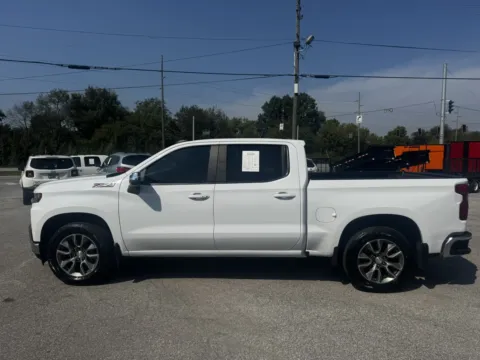 More photos of 2020 CHEVROLET SILVERADO 1500 LT at Mr. Care Auto, IN