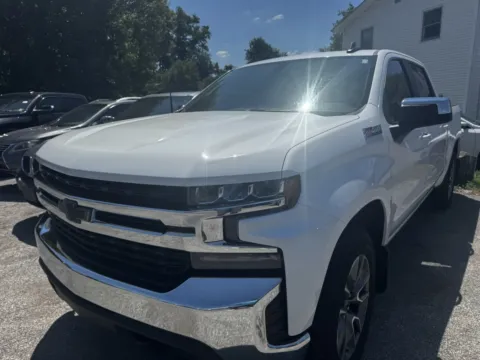 Another view of 2020 CHEVROLET SILVERADO 1500 LT for sale in Camby, IN at Mr. Care Auto