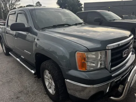 Blue 2011 GMC SIERRA 1500 SLE for sale in Camby, IN