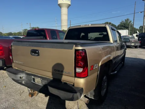 More photos of 2004 CHEVROLET SILVERADO 1500 CREW CAB at Mr. Care Auto, IN