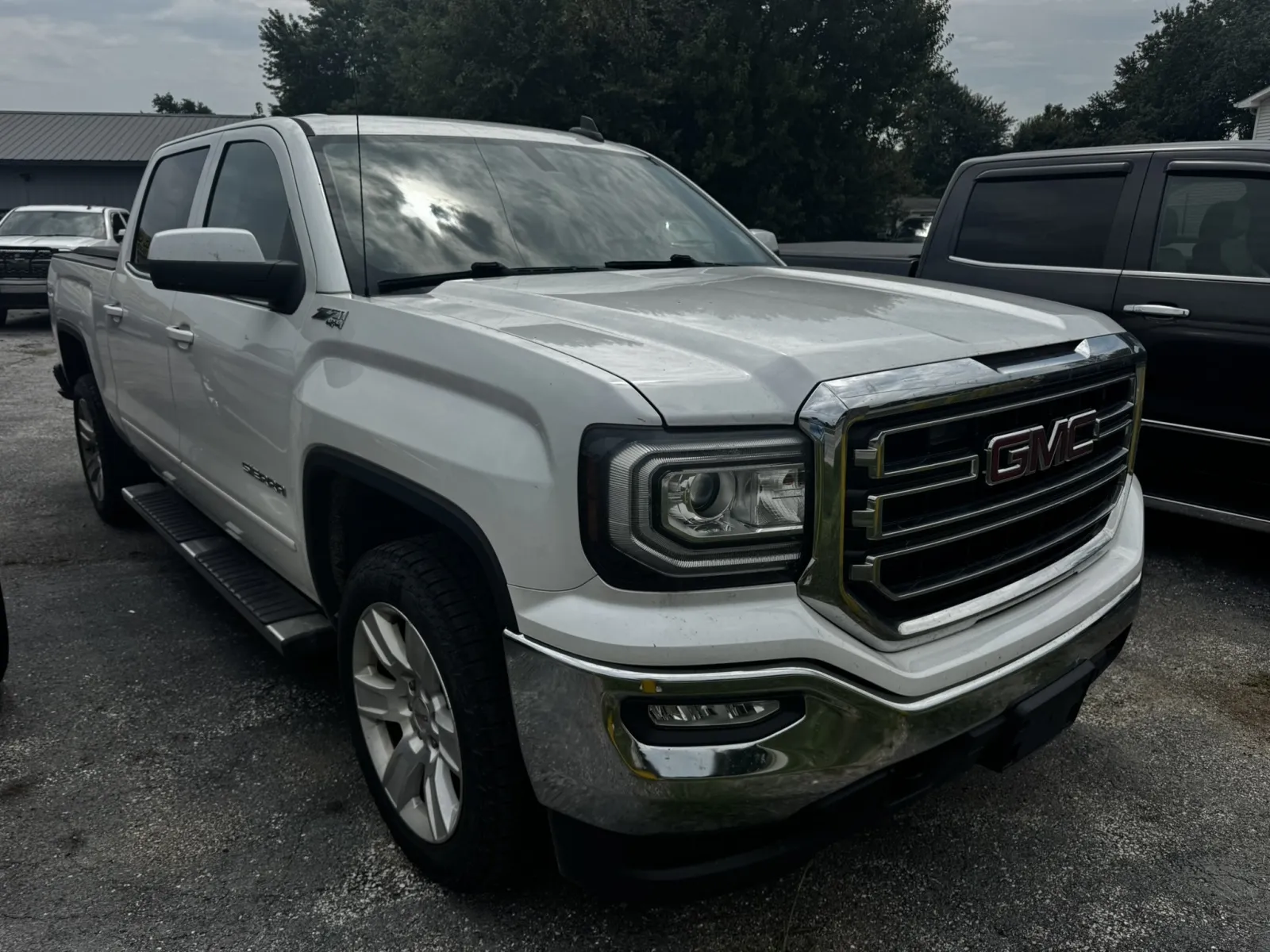 White 2016 GMC SIERRA 1500 SLE for sale in Camby, IN
