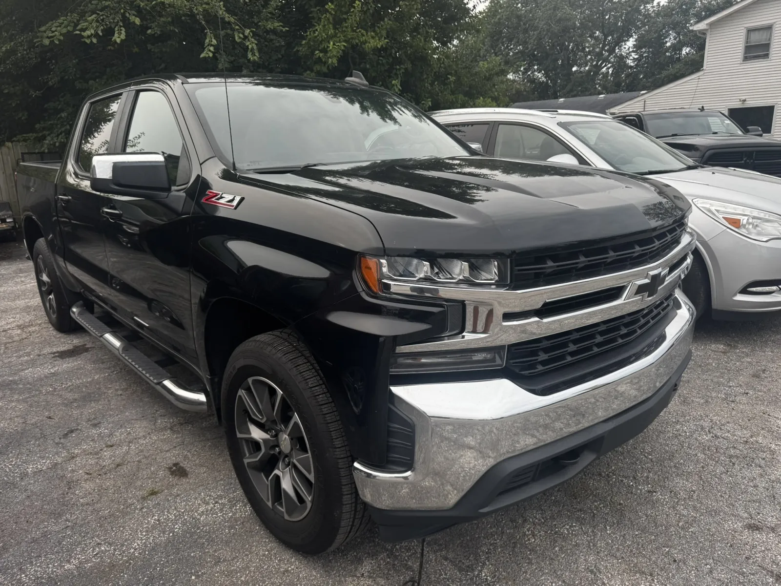 Black 2019 CHEVROLET SILVERADO 1500 LT for sale in Camby, IN