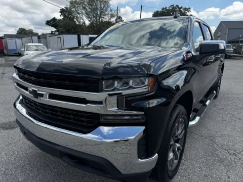 More photos of 2019 CHEVROLET SILVERADO 1500 LT at Mr. Care Auto, IN