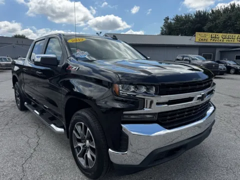 Photos of 2019 CHEVROLET SILVERADO 1500 LT for sale in Camby, IN at Mr. Care Auto