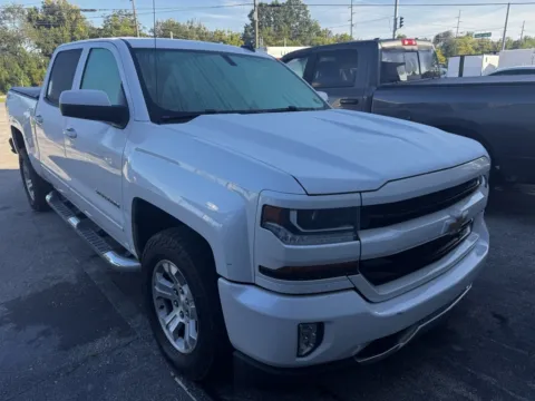 White 2017 CHEVROLET SILVERADO 1500 LT Z71 for sale in Camby, IN