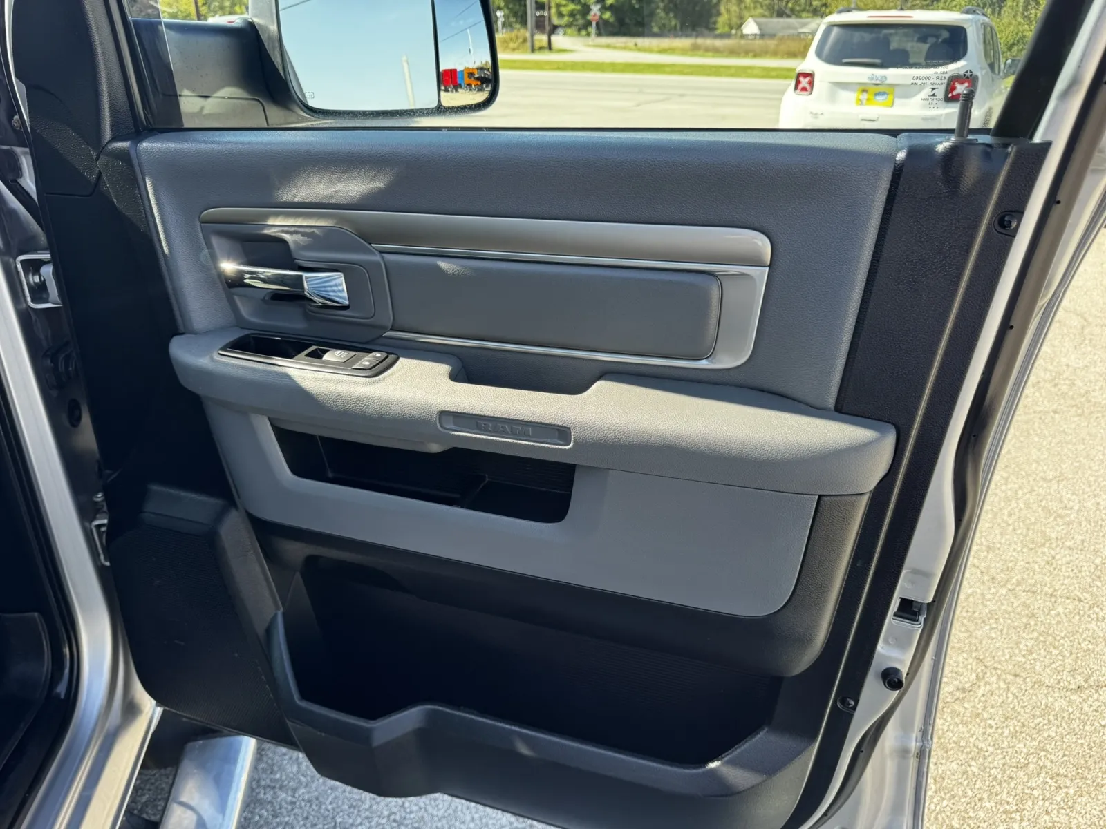 2014 RAM Ram 2500 Pickup SLT - Photo 38