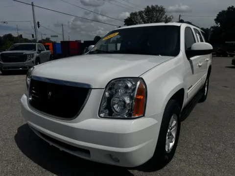 More photos of 2010 GMC YUKON SLT at Mr. Care Auto, IN