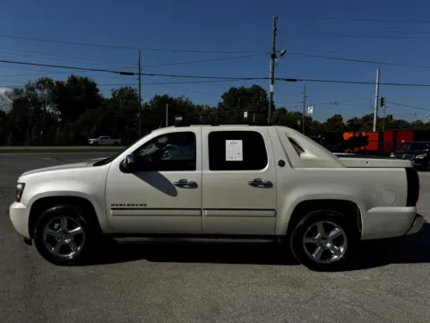 More photos of 2013 CHEVROLET AVALANCHE LTZ at Mr. Care Auto, IN