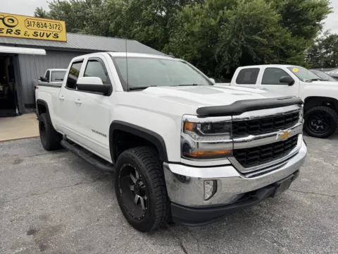 White 2018 CHEVROLET SILVERADO 1500 LT for sale in Camby, IN
