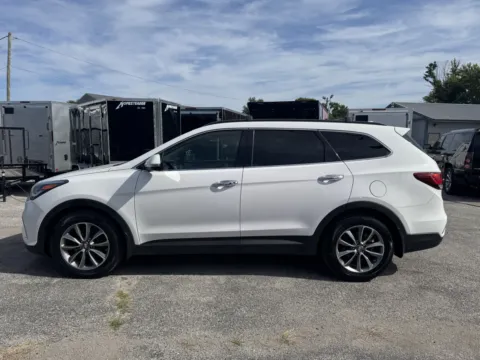 More photos of 2017 HYUNDAI SANTA FE SE at Mr. Care Auto, IN