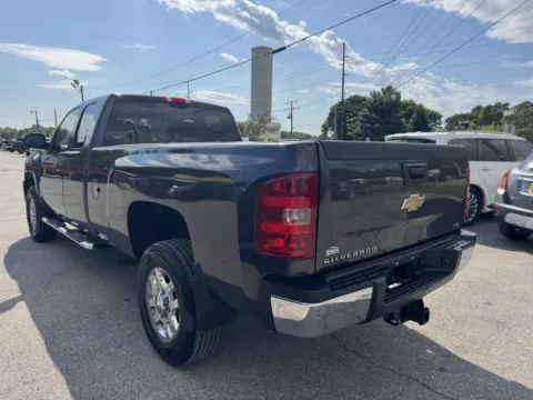 More photos of 2011 CHEVROLET SILVERADO 2500 HEAVY DUTY LTZ at Mr. Care Auto, IN