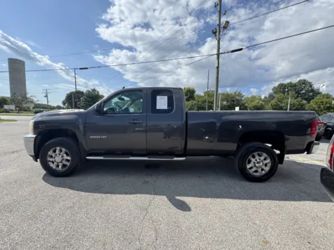 More photos of 2011 CHEVROLET SILVERADO 2500 HEAVY DUTY LTZ at Mr. Care Auto, IN