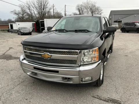 More photos of 2013 CHEVROLET SILVERADO 1500 LT at Mr. Care Auto, IN