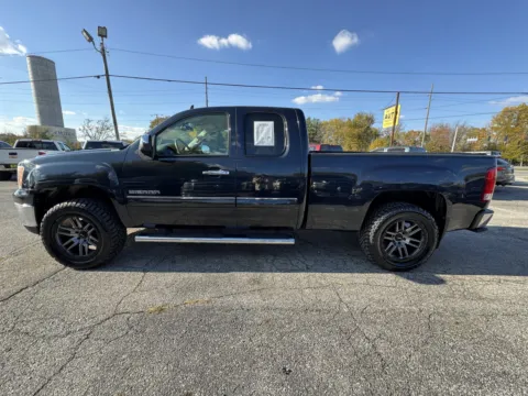 More photos of 2013 GMC SIERRA 1500 SLT at Mr. Care Auto, IN